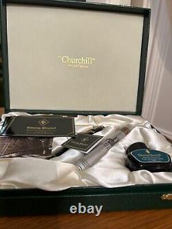 Conway stewart churchill fountain pen boxed never used mint condition