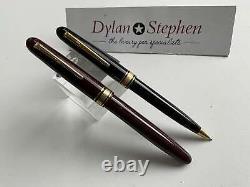 Omas 555S burgundy fountain pen and black ballpoint pen set 14K fine nib