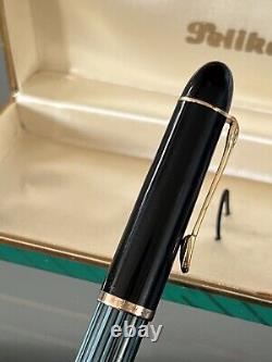 Pelikan Pen Fountain Pen 140 Green Black Pen Gold 14 K IN Plunger Box