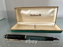 Pelikan Pen Fountain Pen 140 Green Black Pen Gold 14 K IN Plunger Box