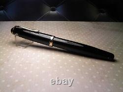 Vintage Jet Black Montblanc 042-G Fountain Pen-14K Gold OB Nib-Germany 1950s