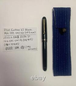 Vintage Pilot Custom 67 black Medium Nib Con-70 cartridge converter & pen pouch