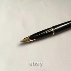 Waterman Carene Fountain Pen, Deluxe Black with 18kt Gold Nib