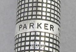 SUPERBE STYLO-PLUME VINTAGE PARKER 75 EN ARGENT MASSIF À PLUME EN OR 14 carats Fabriqué aux États-Unis