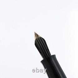 Stylo-plume Pelikan #400NN M&K Noir EF extra fin
