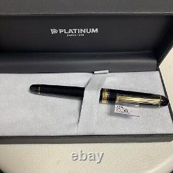 Stylo plume Platinum japonais #3776Century, bonne finition, noir, pointe F/14K or 0.28-34mm.